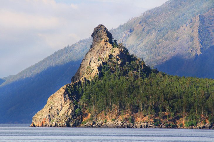 Мыс Большой Колокольный, Прибайкальский нацпарк. Фото Олега Берлова