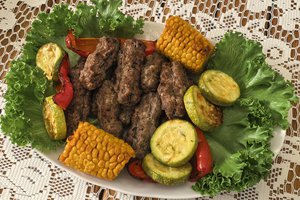 Колбаски из балканской кухни.