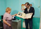 Александр Ведерников во время выездной работы. Фото IRK.ru