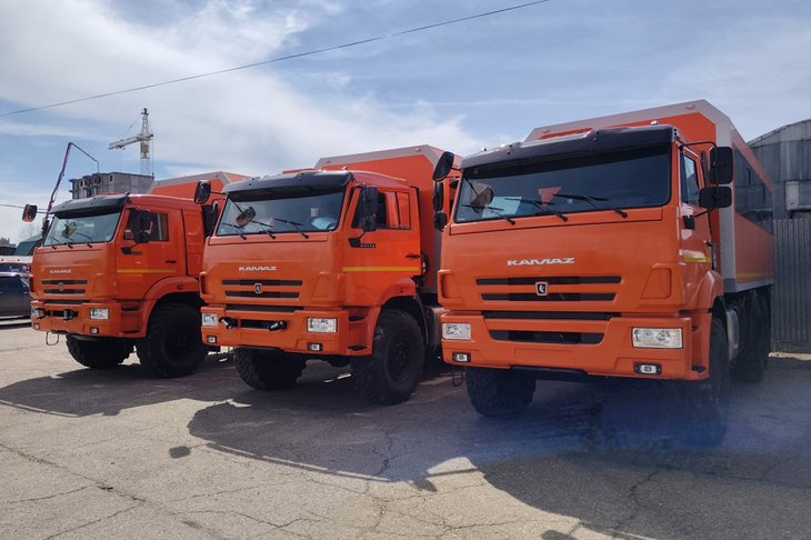 Автомобили. Фото пресс-службы правительства Иркутской области