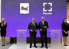 Игорь Кобзев и Сергей Чемезов. Фото пресс-службы «Ростеха»