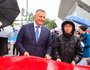 На площади был развёрнут 50-метровый флаг страны.