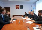 Встреча губернатора с замруководителя ФАС. Фото пресс-службы правительства Иркутской области