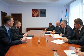 Встреча губернатора с замруководителя ФАС. Фото пресс-службы правительства Иркутской области