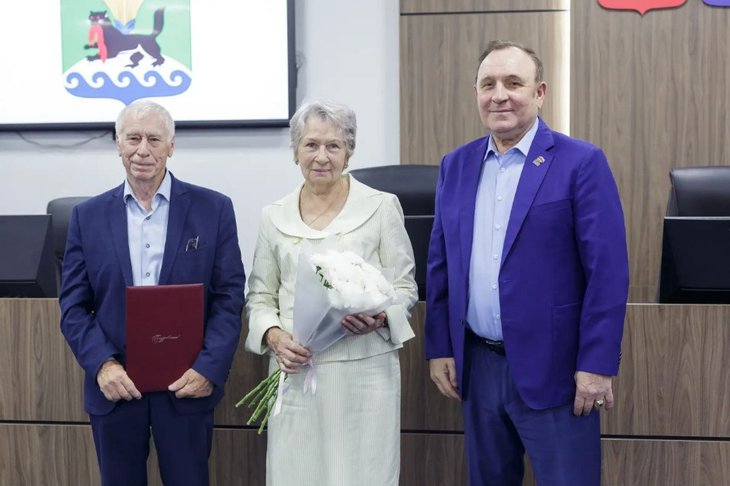 Награждение. Фото взято из социальных сетей Леонида Фролова