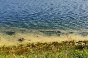 Вода в Байкале. Фото Екатерины Домановой