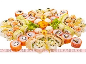 Ресторан доставки «Susumi sushi — 1/6 суши» поздравляет всех с Днем Победы. В честь праздника — скидка на наборы роллов.