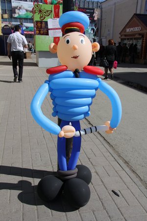 Дядя Степа — веселый регулировщик