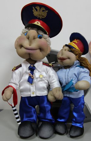 Настоящий полковник и Мисс полиции