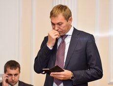 На заседании присутствовал Виктор Кондрашов, утвержденный недавно в должности запреда правительства Иркутской области.