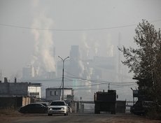 По мнению специалистов мэрии, более 250 дней в году возникают неблагоприятные условия для рассеивания выбросов в атмосфере.