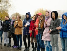 Вторым испытанием для участниц стало прохождение трассы. Задание осложнялось погодными условиями
