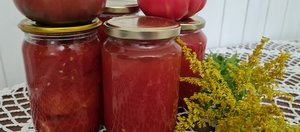 Заготовки на зиму: два рецепта маринованных помидоров