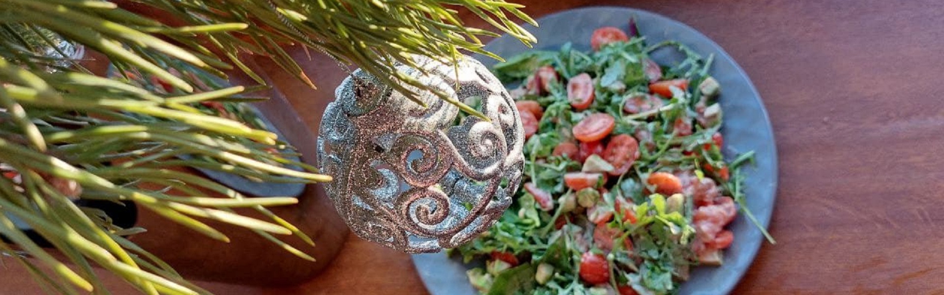 Два салата за 15 минут, за которые не будет стыдно