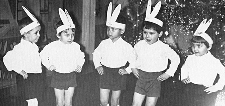 «Зайчики и снежинки». Фотоконкурс на лучший детский новогодний костюм