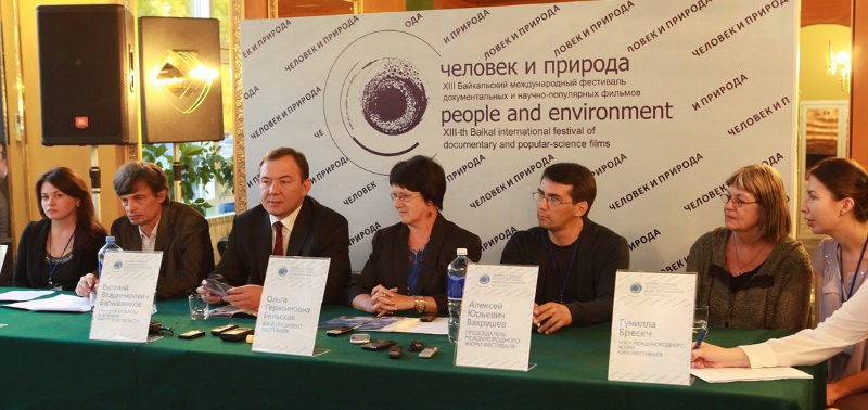 Мероприятие состоялось 25 сентября в академическом драматическом театре имени Охлопкова.