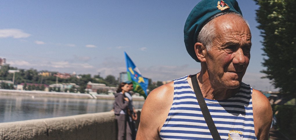 2 августа в городе прошли митинг, торжественный марш и концерт.