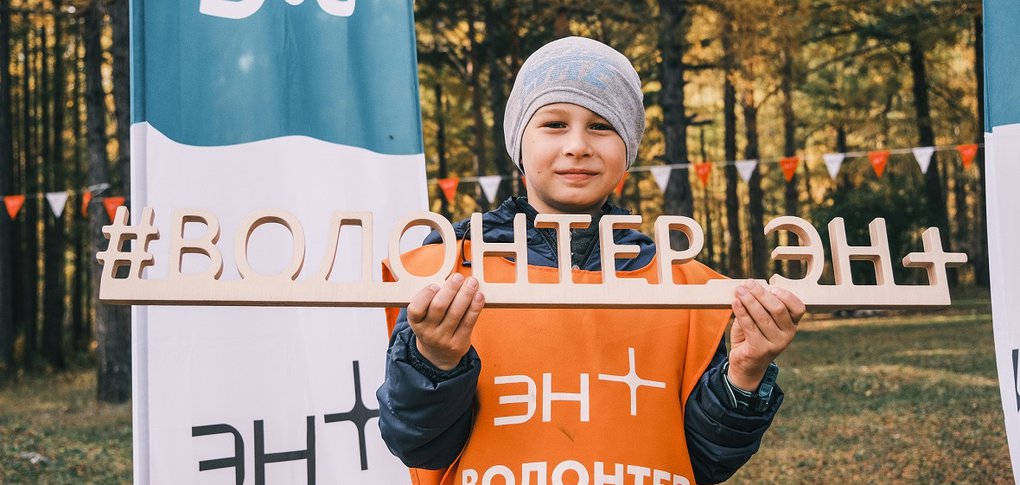 Добровольцы отдельно собрали металл, стекло и пластик.