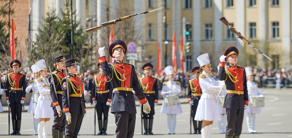 Фото с площади графа Сперанского.