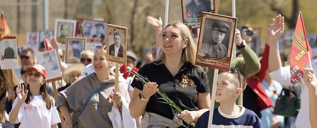 По Иркутску 9 мая прошёл «Бессмертный полк»