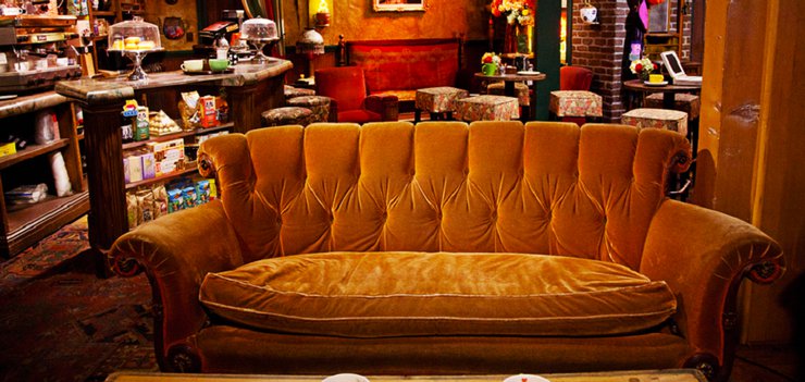 Угадай по мебели.