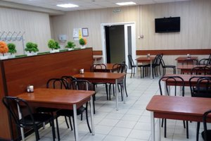 Приличная, столовая