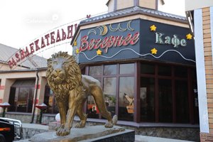 Вечернее, кафе