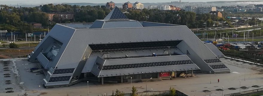 Айсберг, ледовый дворец